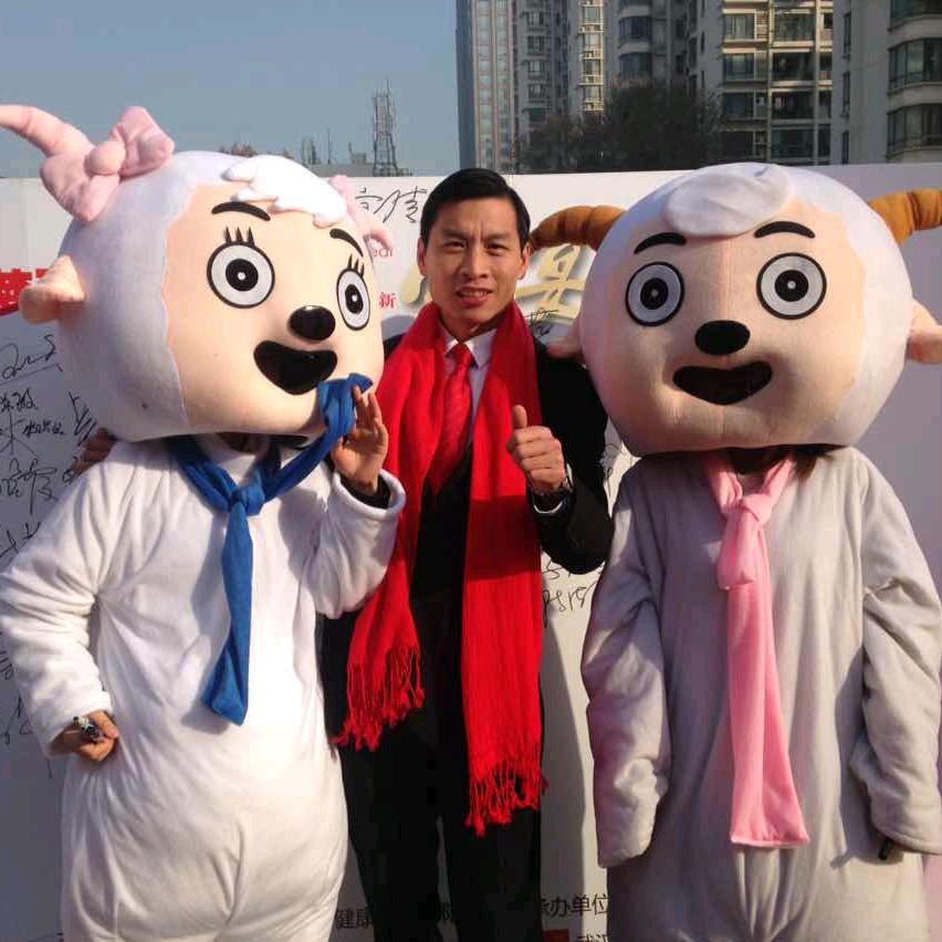 海色照宫阙