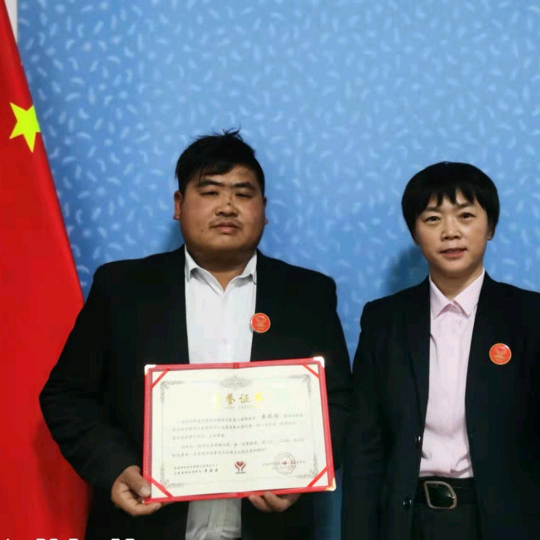 跑货运的小胖子