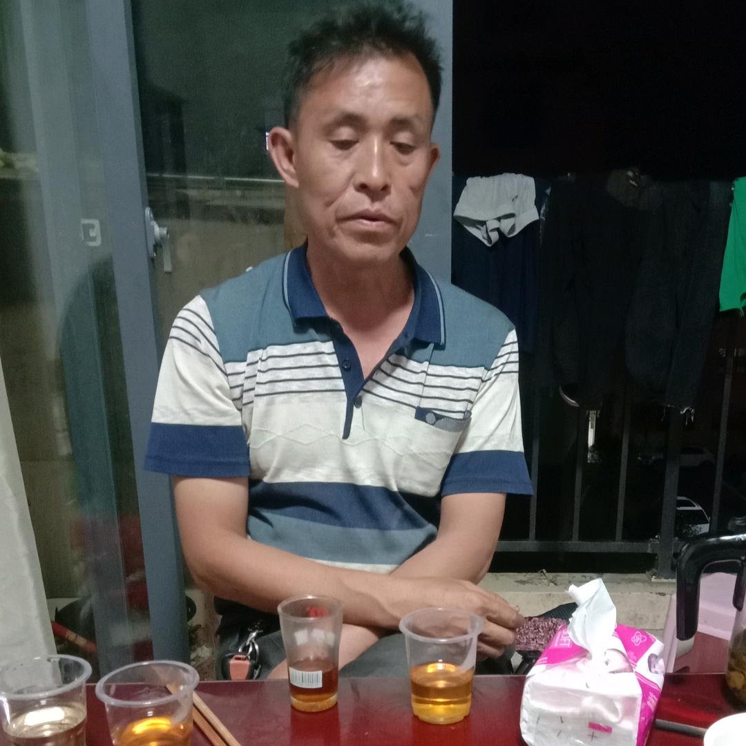 老~罗