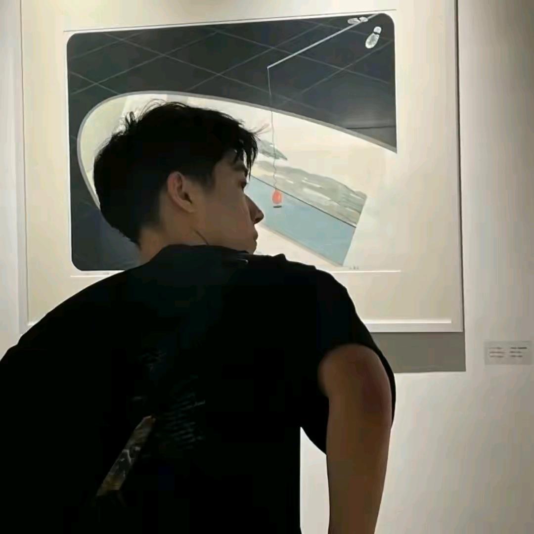 林枏.