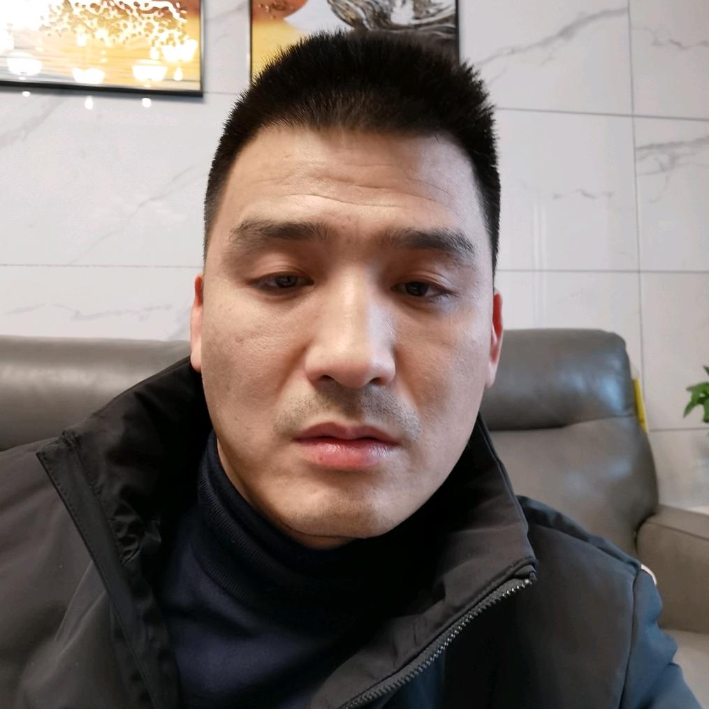 刘肖