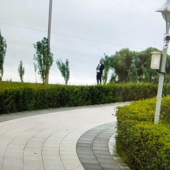 人生路靠自己闯