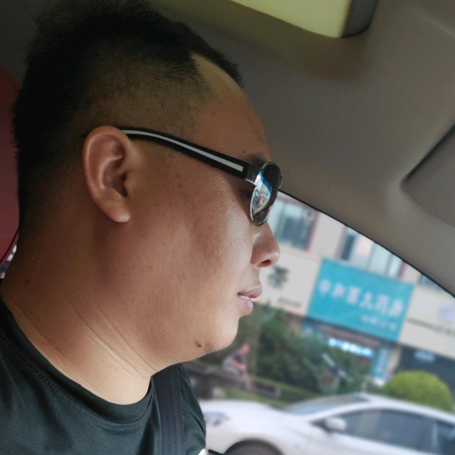 胖亿三百斤