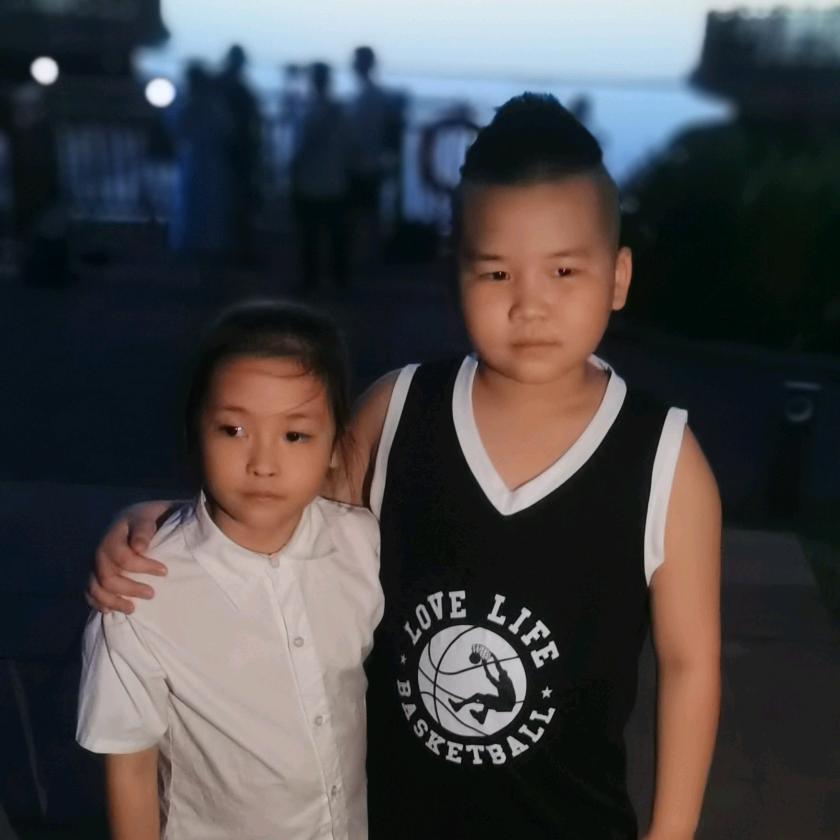 两小(*｀･з･)ﾑｯ无猜