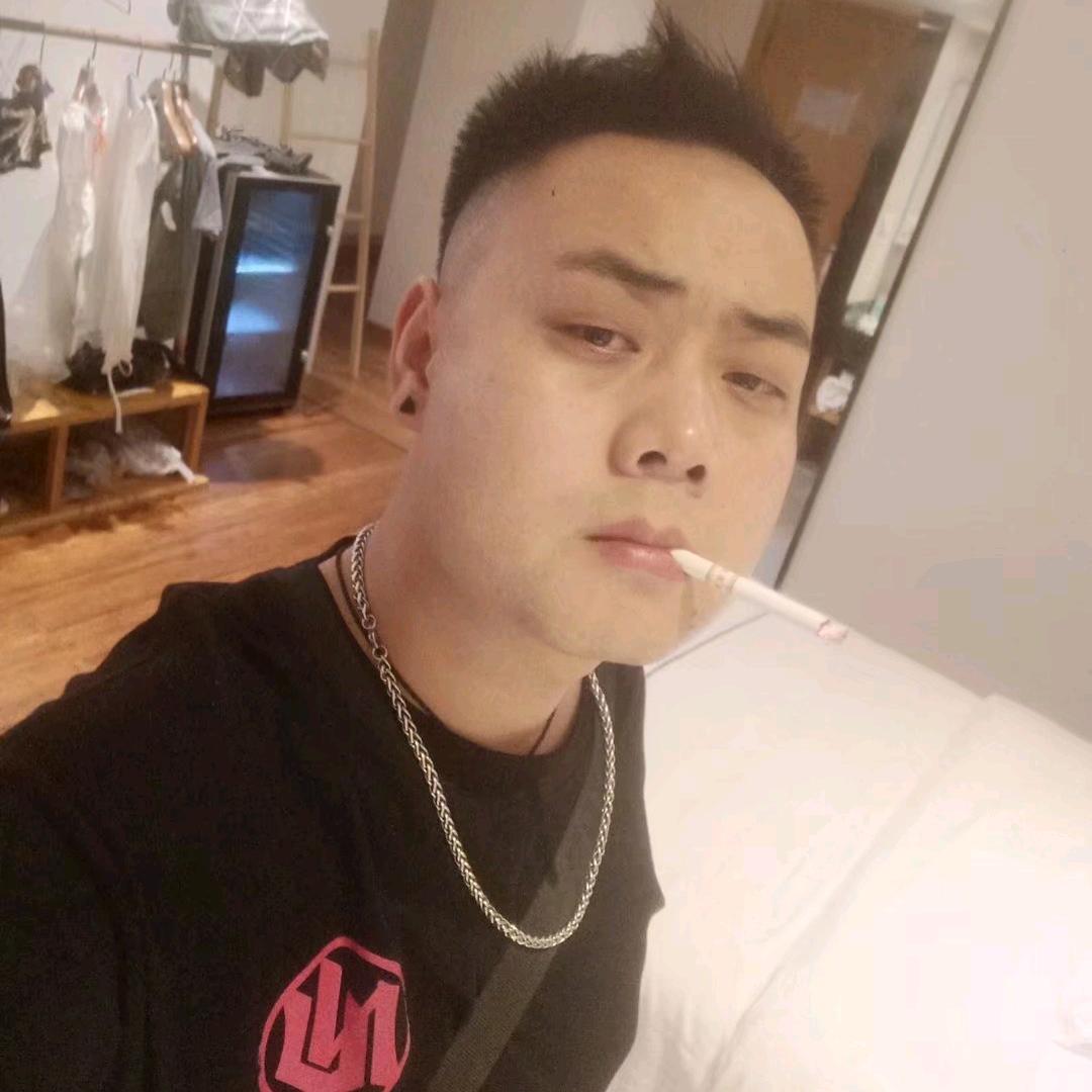 李二鹏<勇往直前>