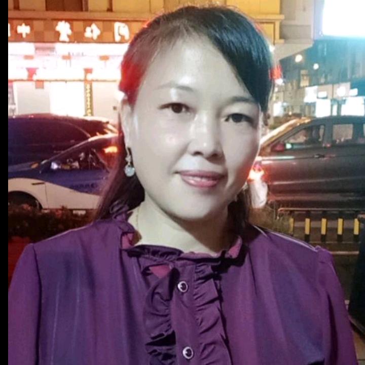 丽姐，《首播，晚上8点30》