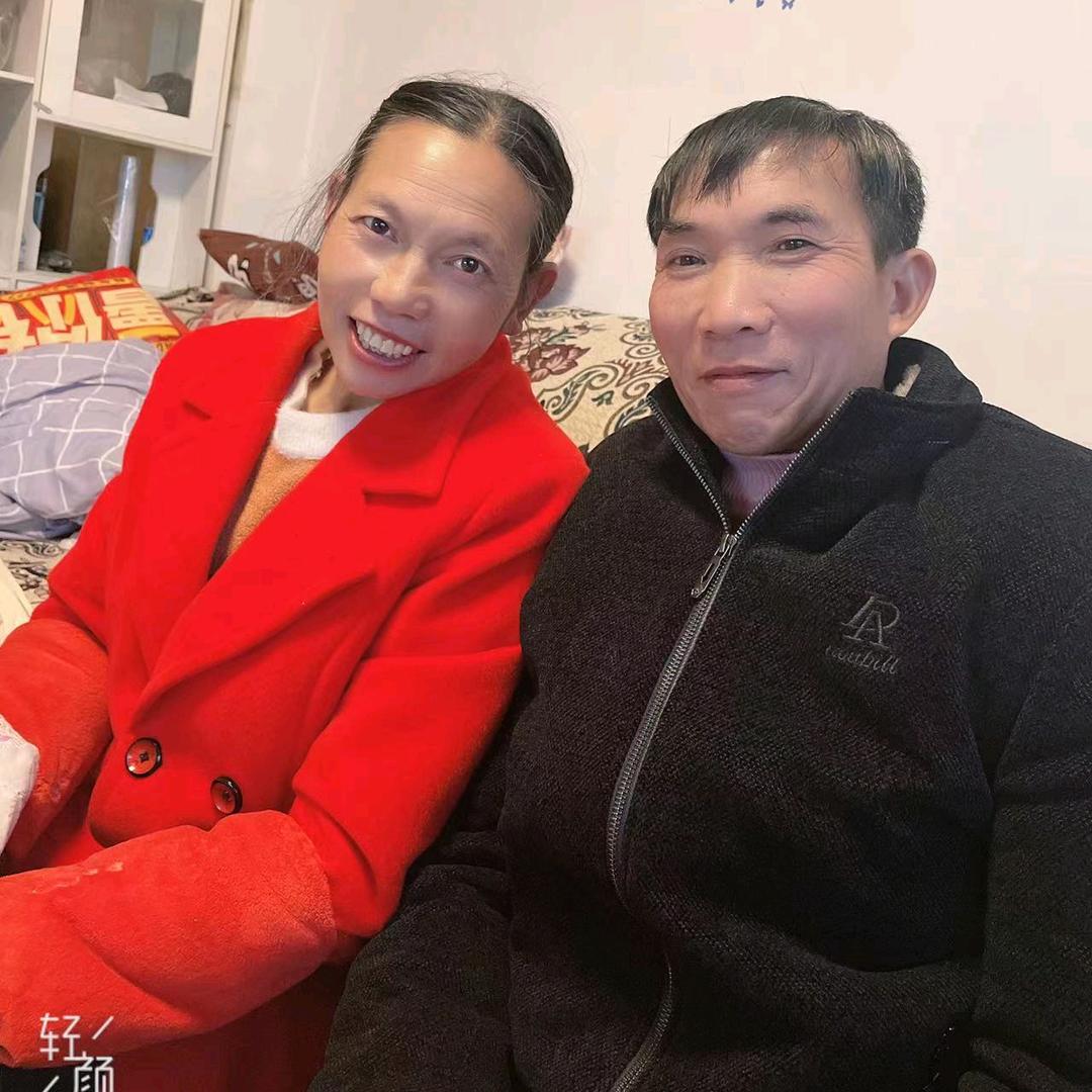 因为爱情一见钟情