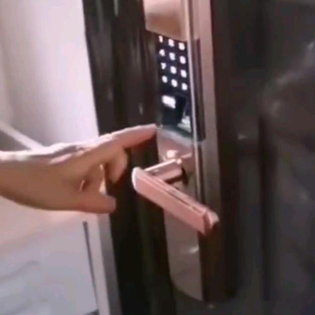 开锁  换锁  售 安装指纹锁🔒