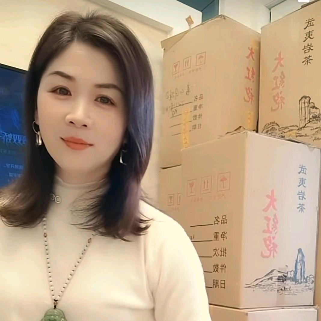 七月姐（橱窗有好物）