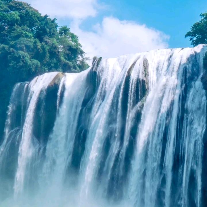 两袖清风口袋空空