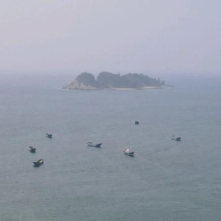 听👂  小心路头像