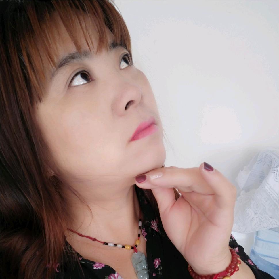 铿锵玫瑰🌹