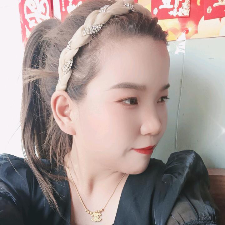 洛宁霞妹