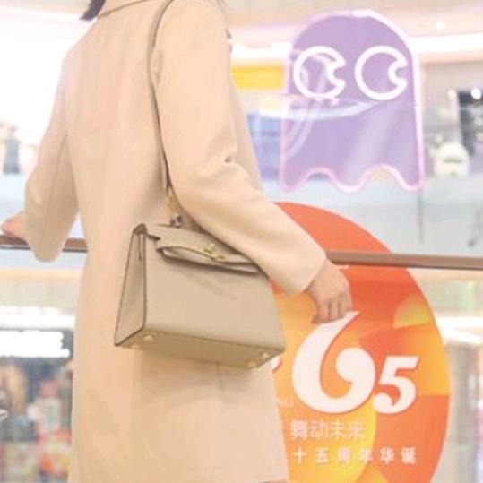 宁都大润发超市创美服饰店郭姐