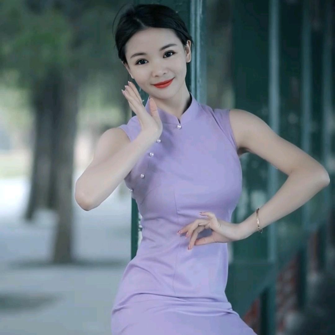 艺美美甲 Arts beauty