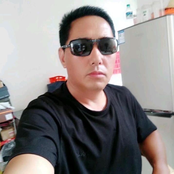 吴伟