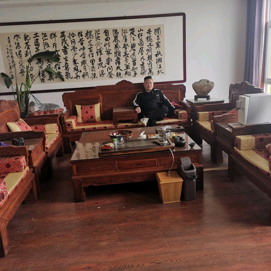 墨凡