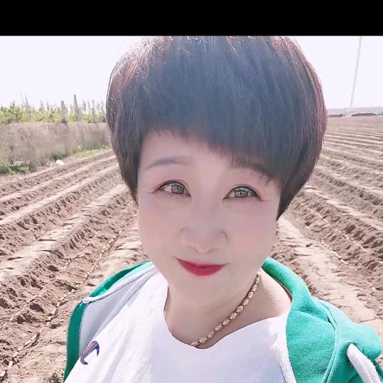 农村三姐🎤晚上9点10首播