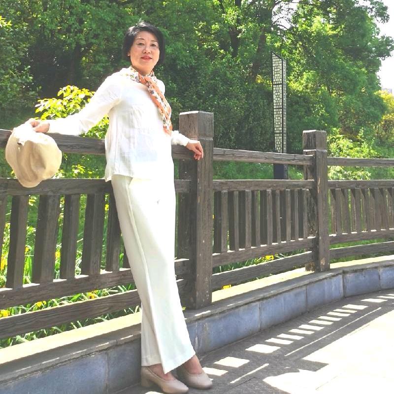 杨丽
