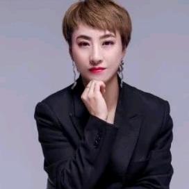 张家大小姐姐