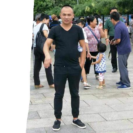 养小鹿犬的…小辉