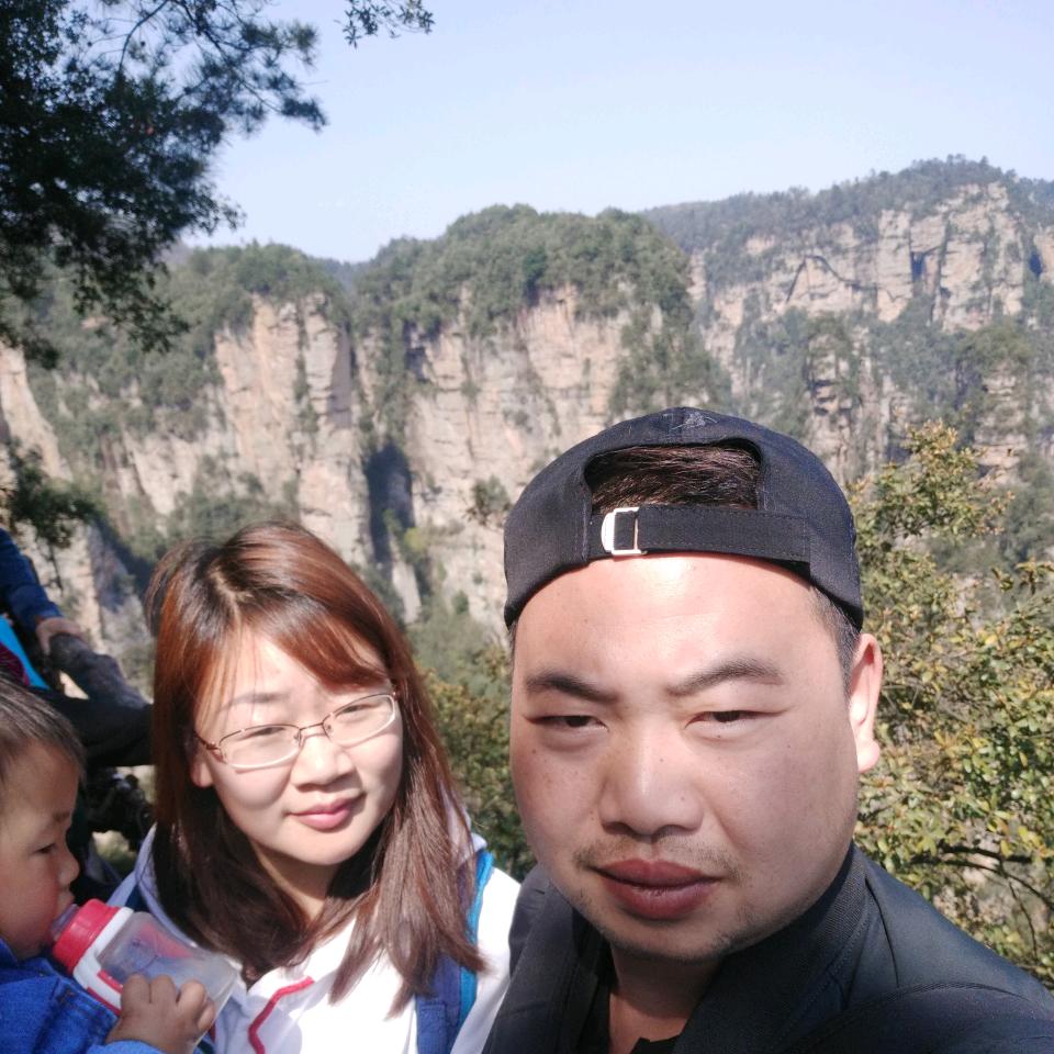 颜家岭的贫困户