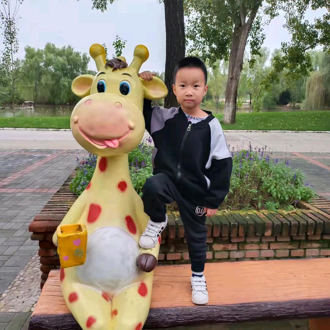 美娜（任丘乐福门业）