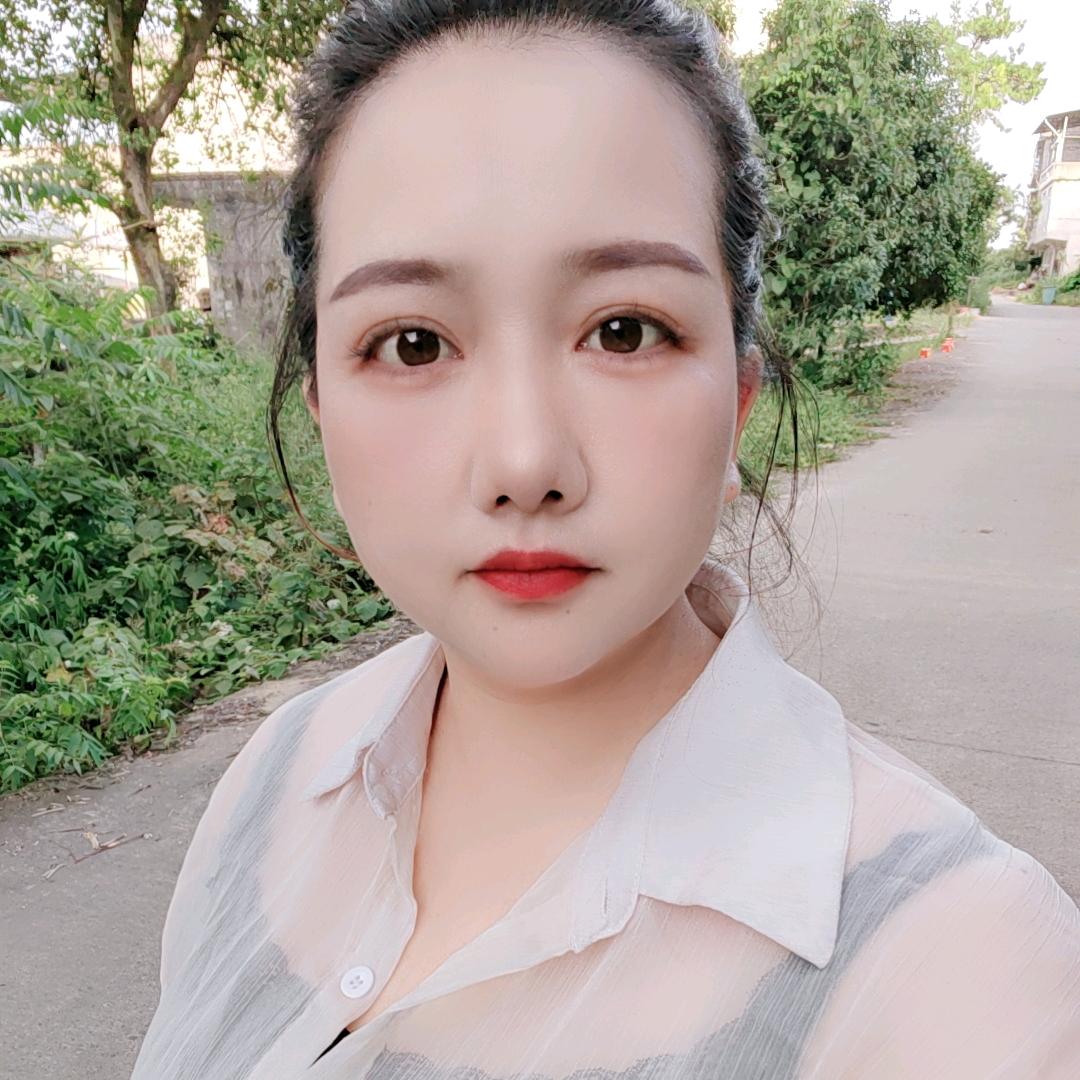 AA爱哭的毛毛虫