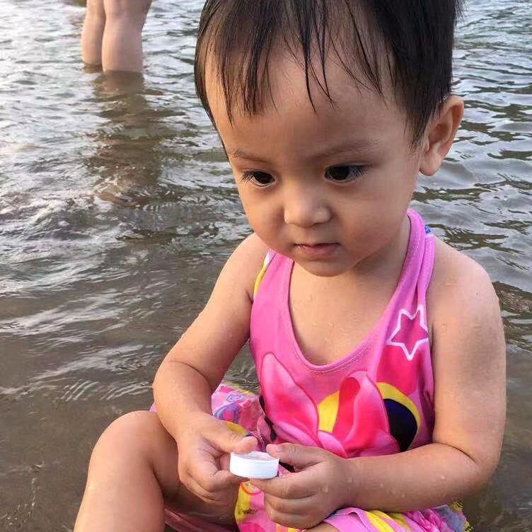 西江边上的人家