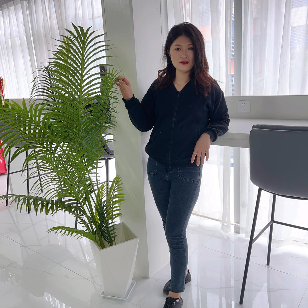 霜霜（探店带货）