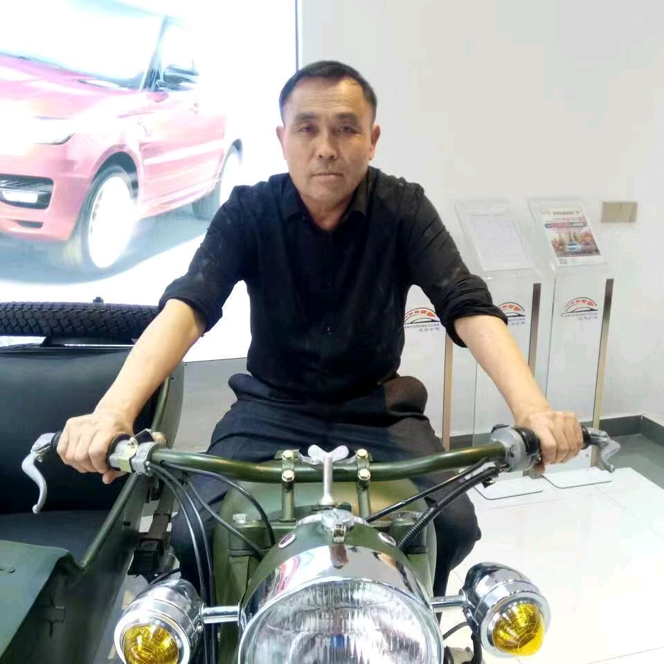 霜染枫叶秋无语