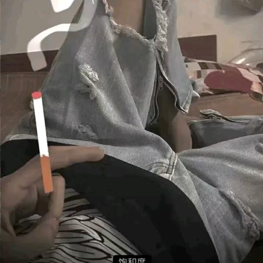 仙墨•只会玩六倍头像