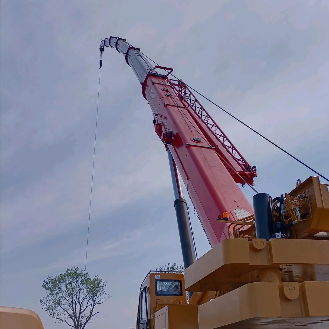 苏州大块头吊装搬运有限公司。