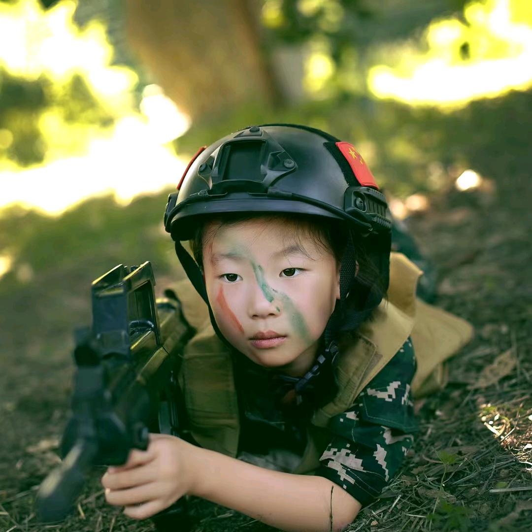 西安迷彩时光军事夏令营火热招生中