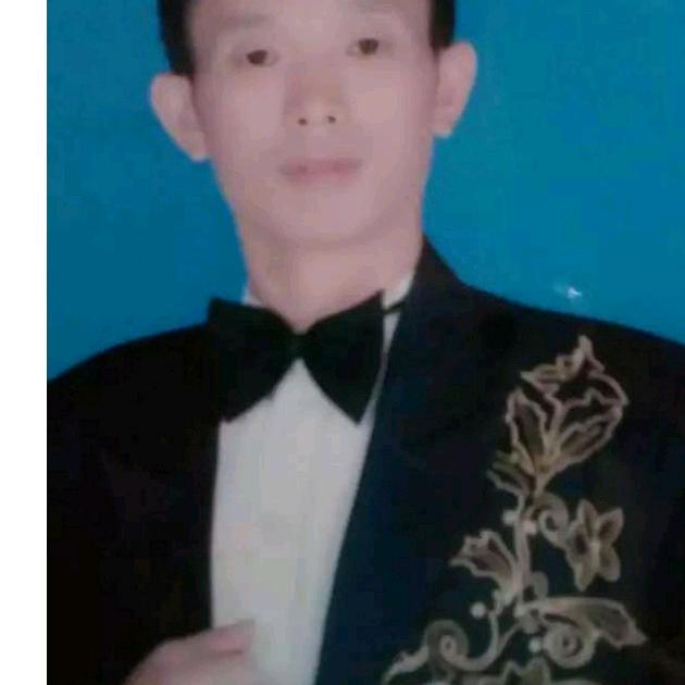 阿龙