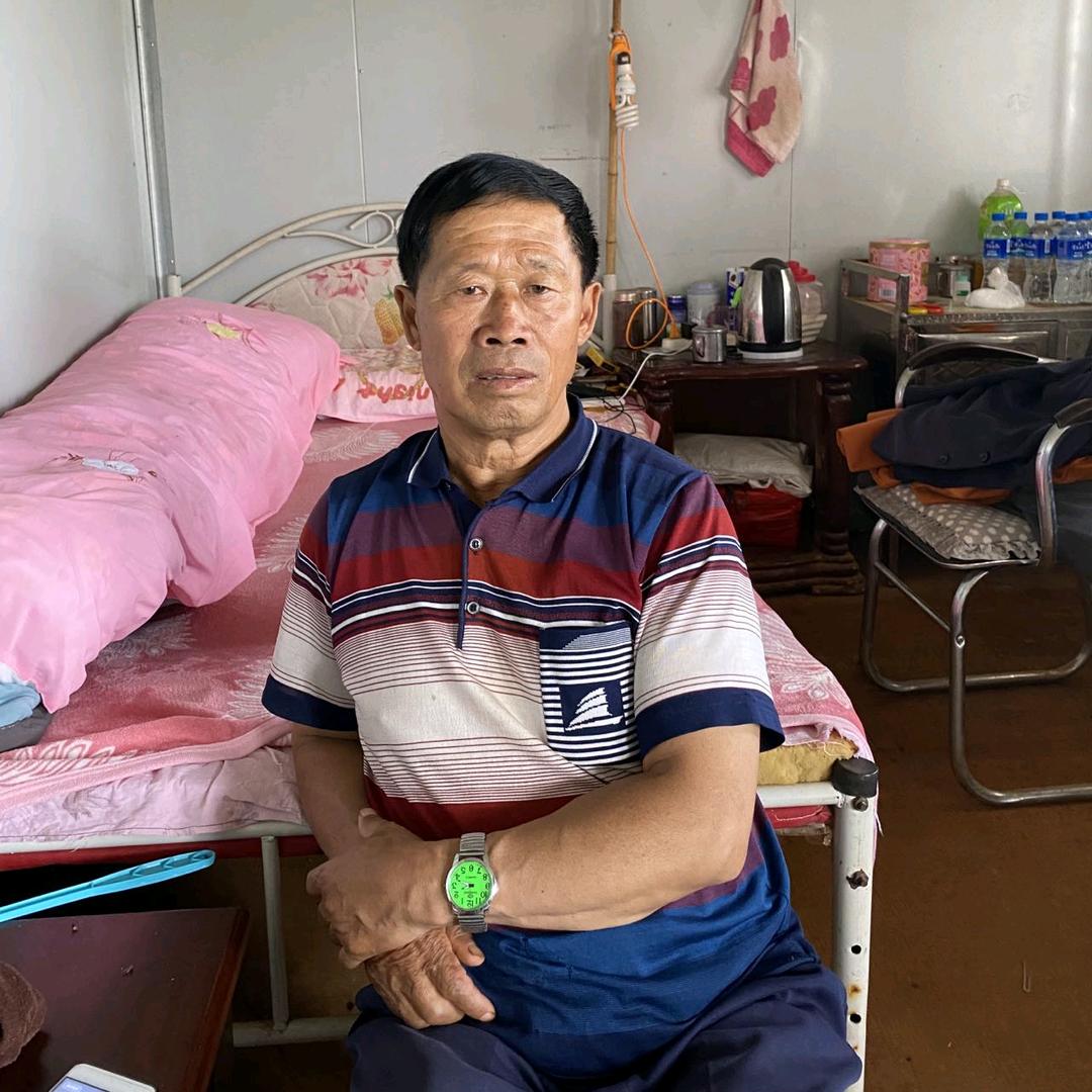 澄江市九村镇老转山友谊桃园