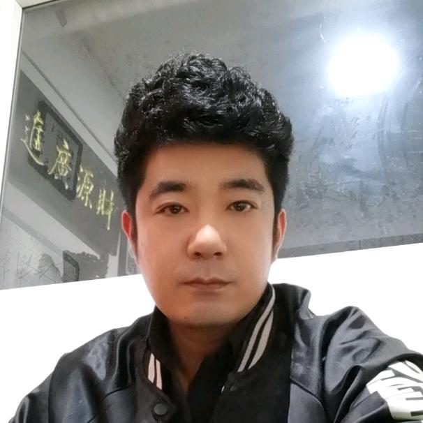 大连鹏铖服饰有限公司