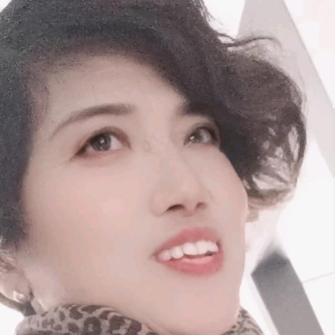 天天好心情(•‿•)