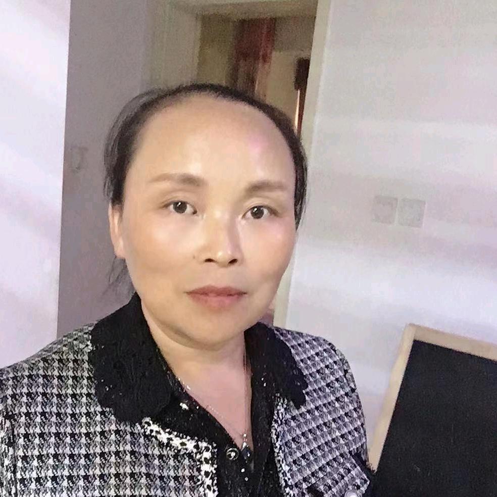 刘素英