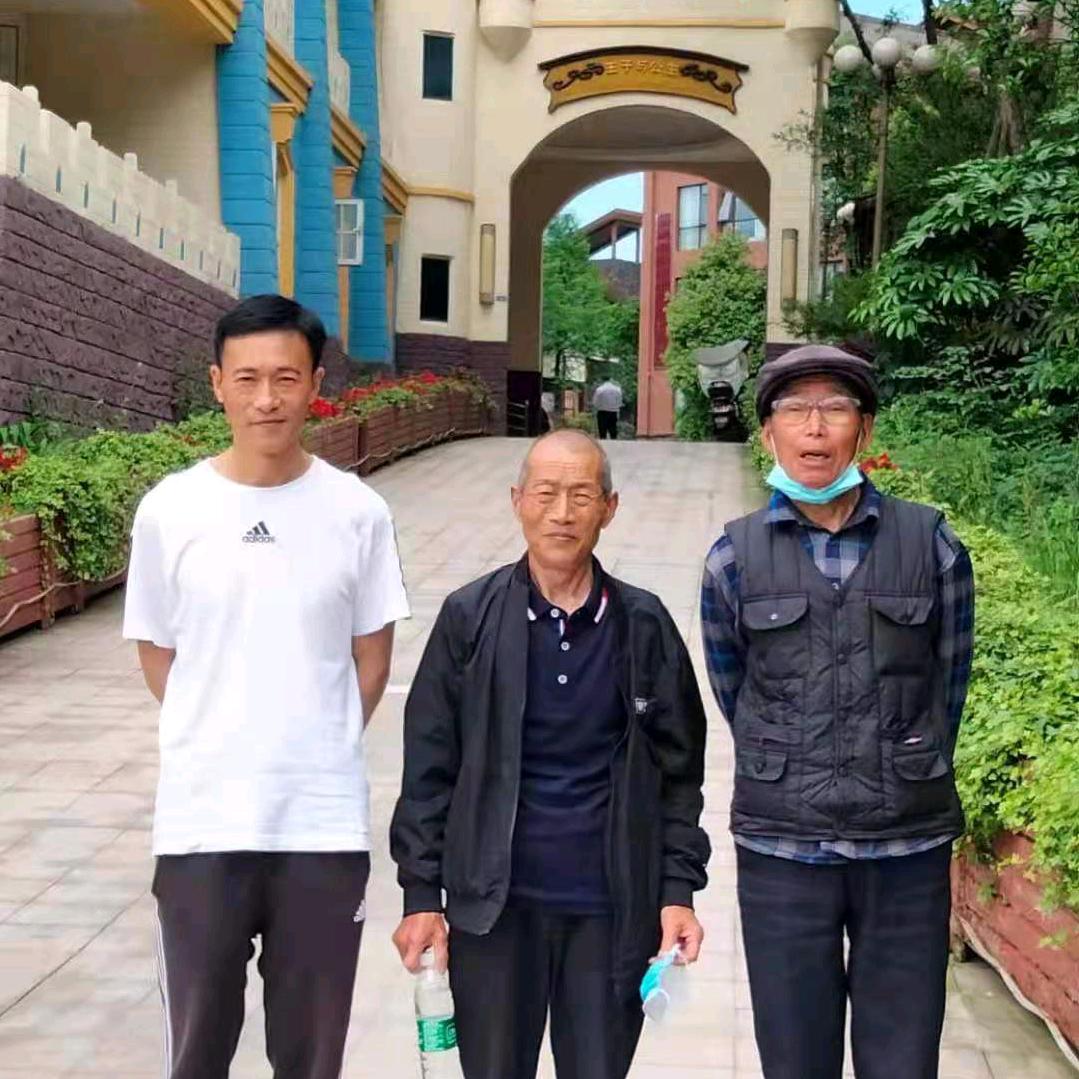 陈国荣