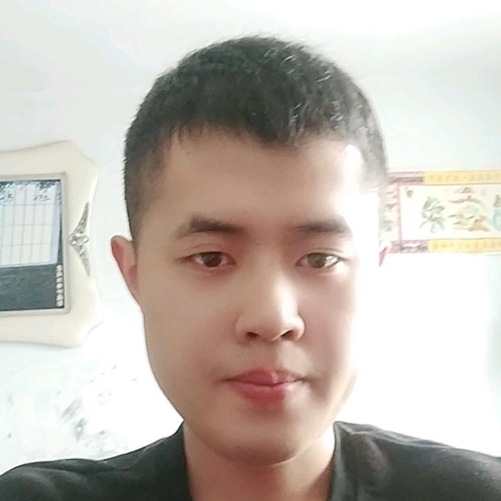 小钢炮ヾ(＾。^*)