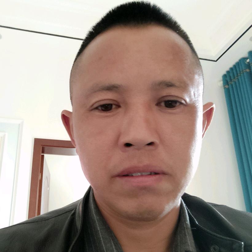 搬砖大叔
