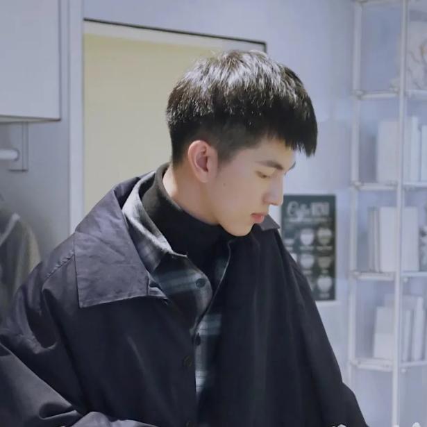 发舞台造型空间(繁兴西街店)官方号