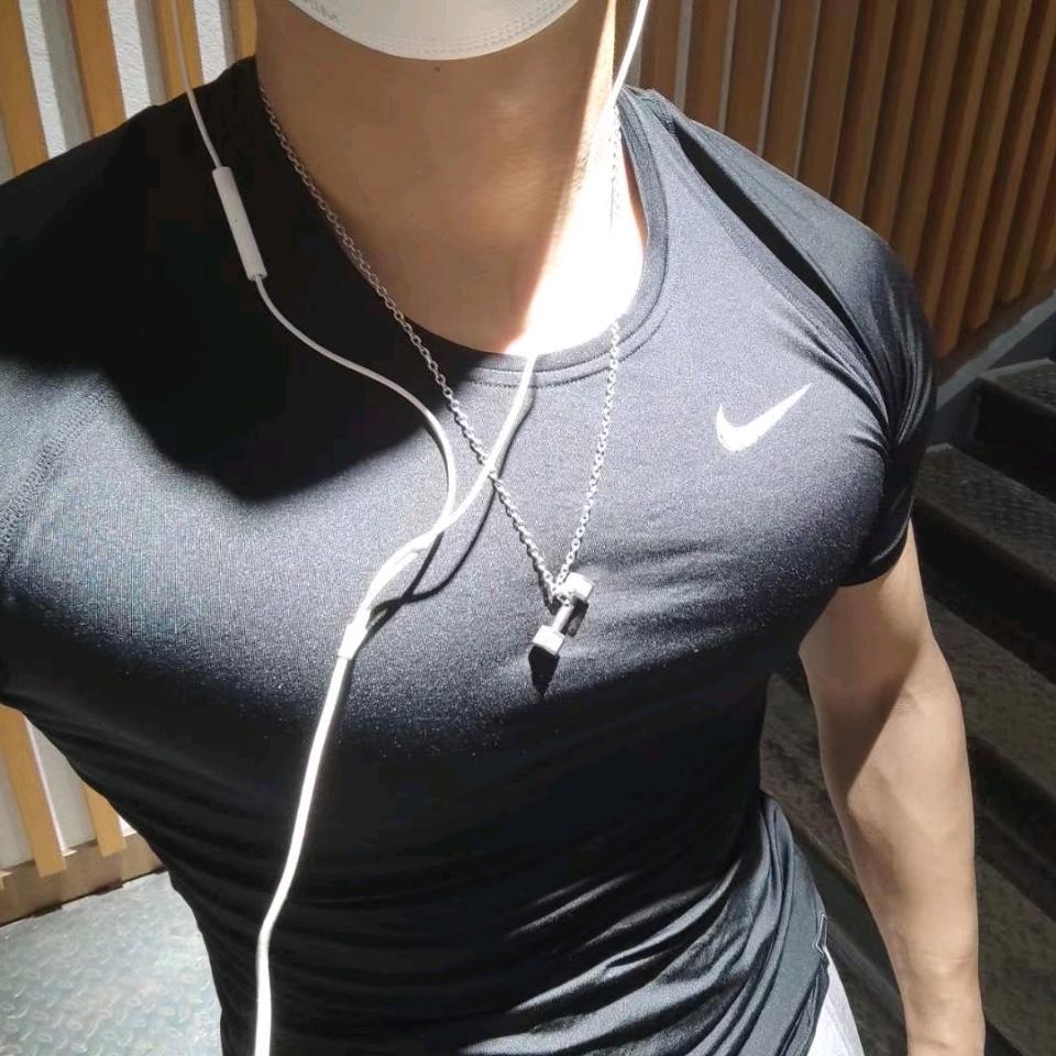 梵 小 宝