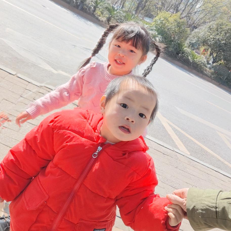 潼妍