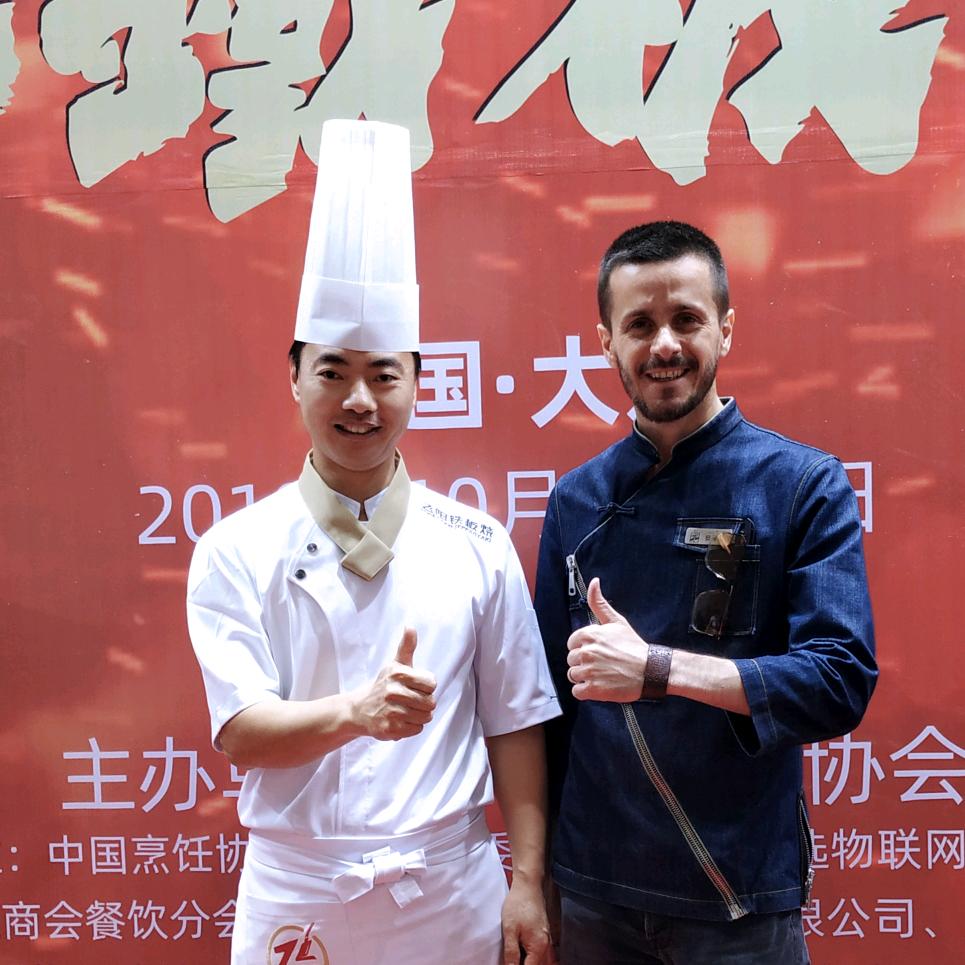 孙伟晨餐饮