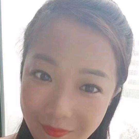 说真话的小姐姐