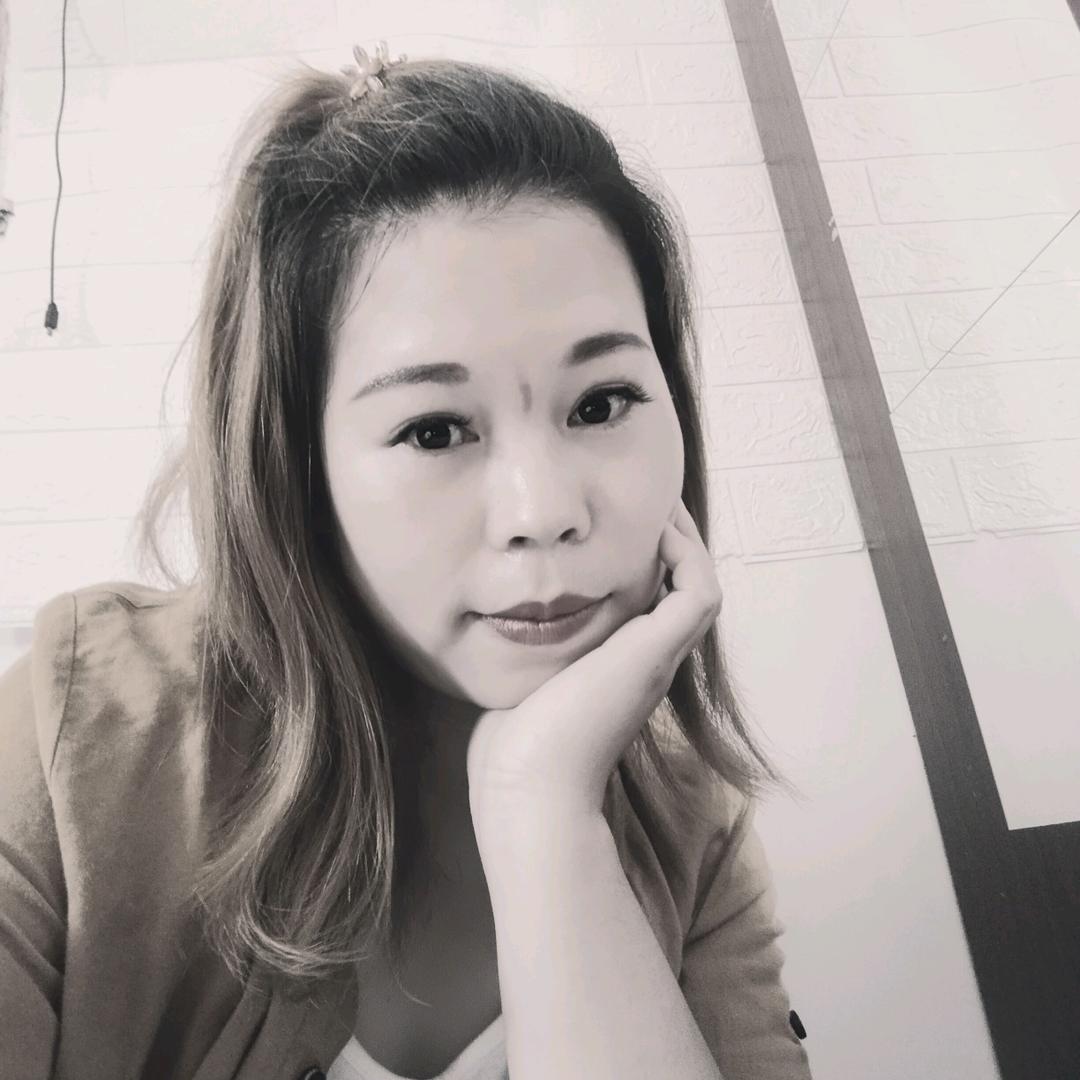 憨憨女…小张
