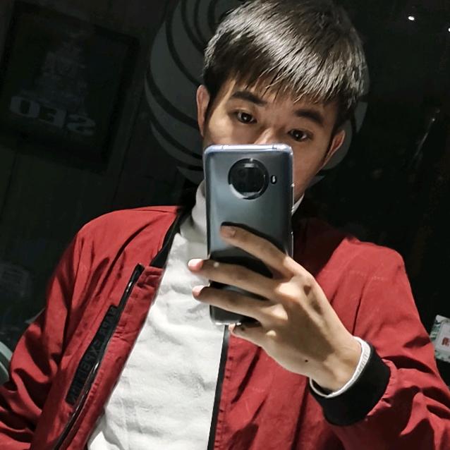 LI TZ 小糖糖