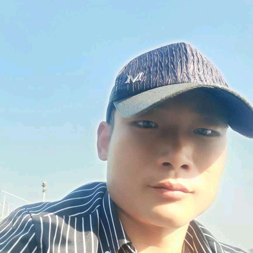 阿龙